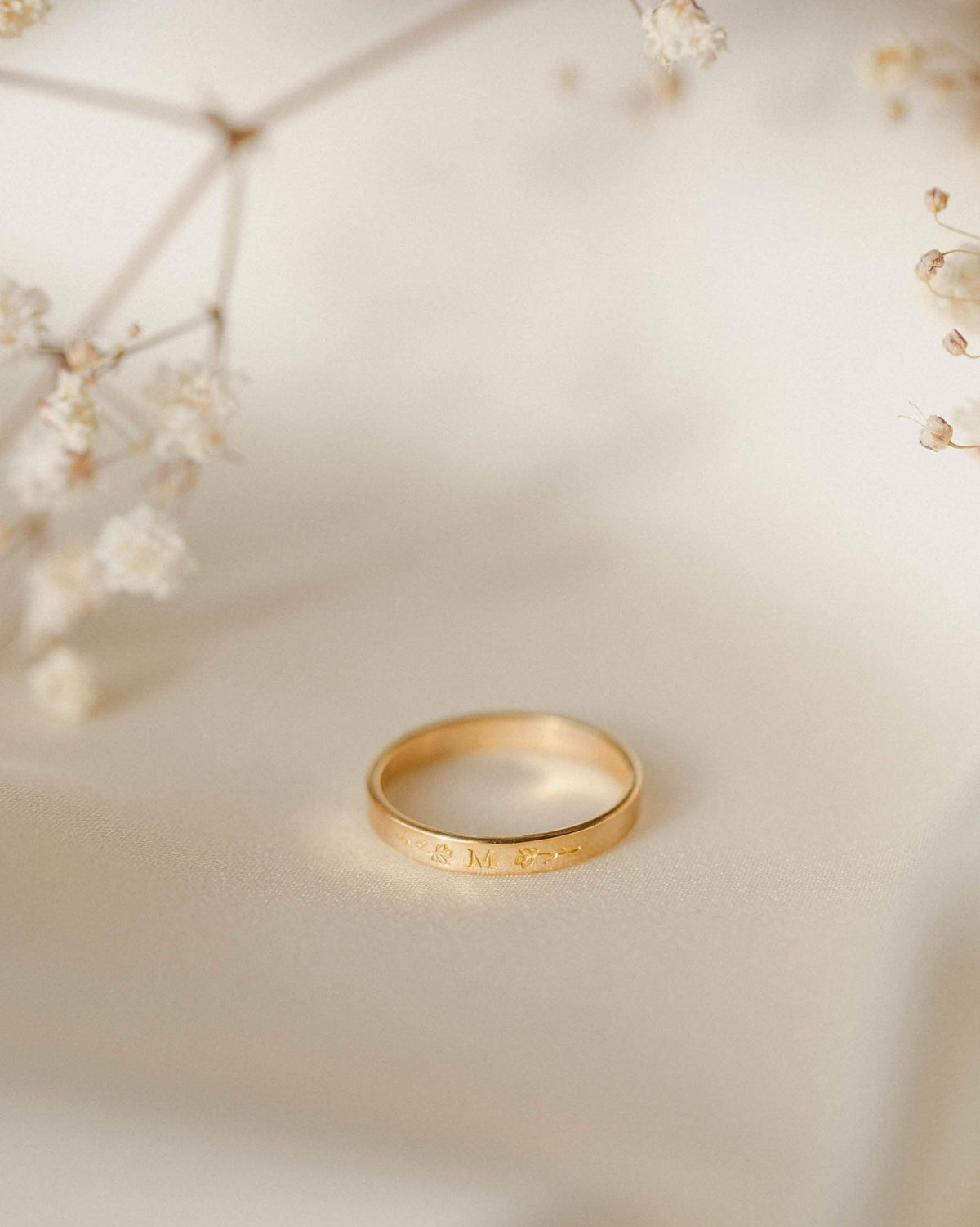 Personalized Floral Frame Band