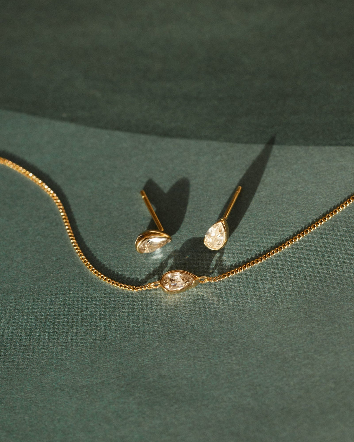Solid Gold Zephyr Studs