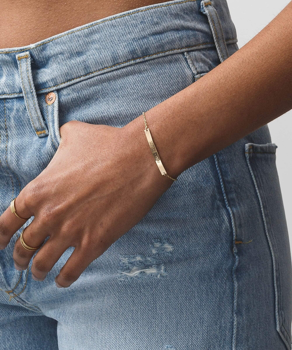 Serra Bar Bracelet