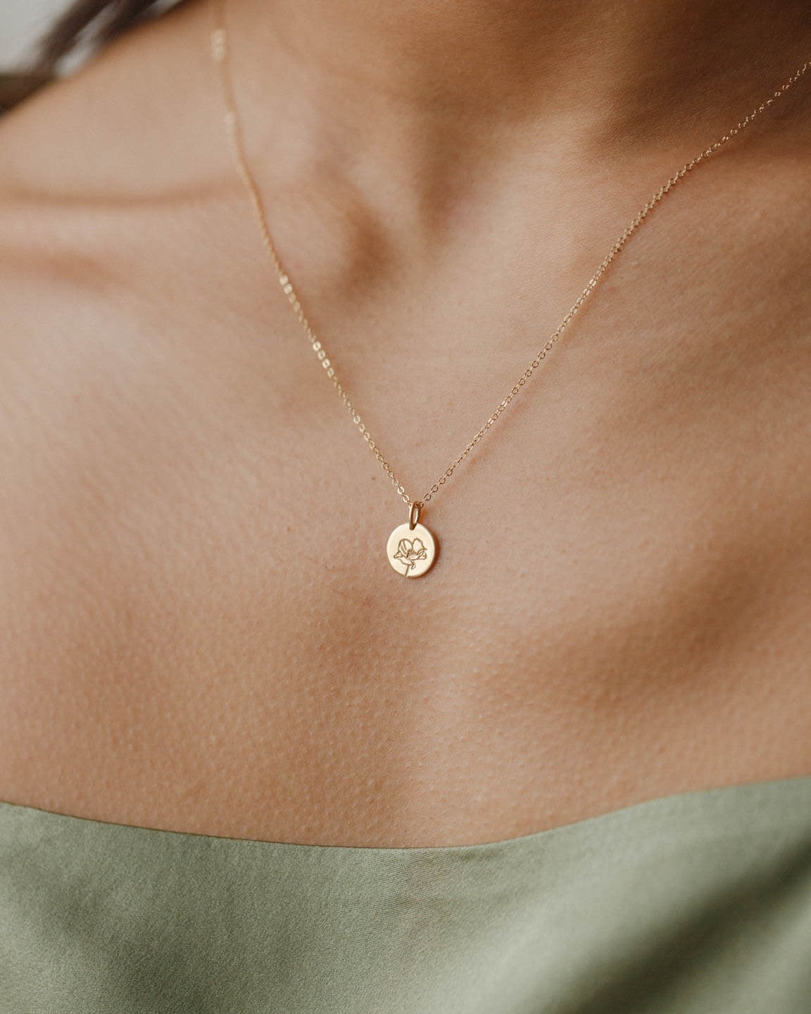 Small Flora Necklace